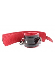 Лаковые чёрно-красные перфорированные наручники - БДСМ Арсенал - купить с доставкой в Екатеринбурге