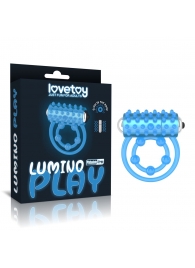 Голубое, светящееся в темноте виброкольцо Lumino Play Vibrating Penis Ring - Lovetoy - в Екатеринбурге купить с доставкой