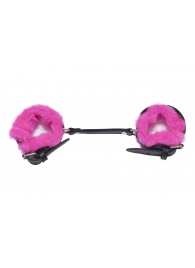 Черные базовые наручники из кожи с розовой опушкой - Лунный свет - купить с доставкой в Екатеринбурге