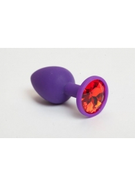Фиолетовая силиконовая анальная пробка с красным стразом - 7,1 см. - 4sexdreaM - купить с доставкой в Екатеринбурге