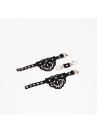 Черные кожаные наручники с клепками, кольцами и золотистой фурнитурой - Crazy Handmade - купить с доставкой в Екатеринбурге