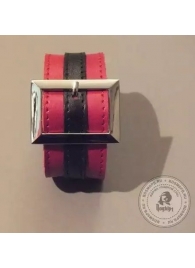 Красно-чёрный браслет с прямоугольной пряжкой - Подиум - купить с доставкой в Екатеринбурге