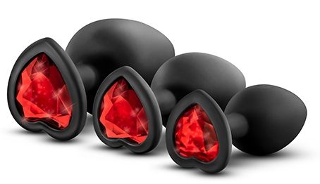 Набор черных анальных пробок с красным кристаллом-сердечком Bling Plugs Training Kit - Blush Novelties - купить с доставкой в Екатеринбурге