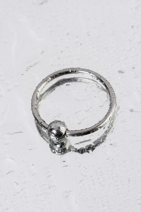 Серебристое кольцо на пенис с шариком - ToyFa - в Екатеринбурге купить с доставкой