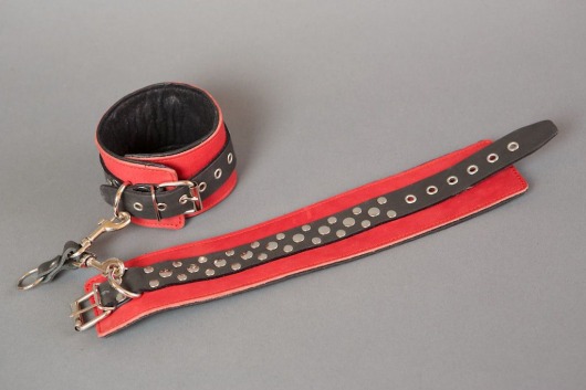 Красные кожаные наручники на мягкой подкладке - Подиум - купить с доставкой в Екатеринбурге