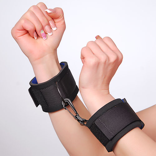 Чёрные наручники с застежками на липучках - Sitabella - купить с доставкой в Екатеринбурге