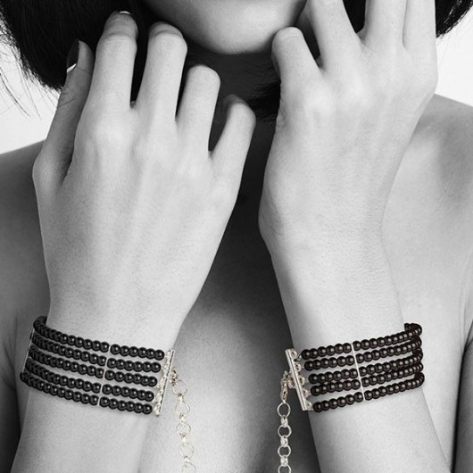 Чёрные дизайнерские наручники Plaisir Nacre Bijoux - Bijoux Indiscrets - купить с доставкой в Екатеринбурге