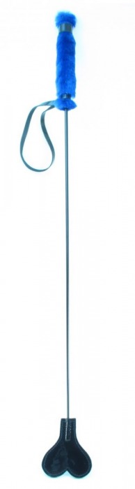 Лаковый стек с синей меховой ручкой - 64 см. - БДСМ Арсенал - купить с доставкой в Екатеринбурге
